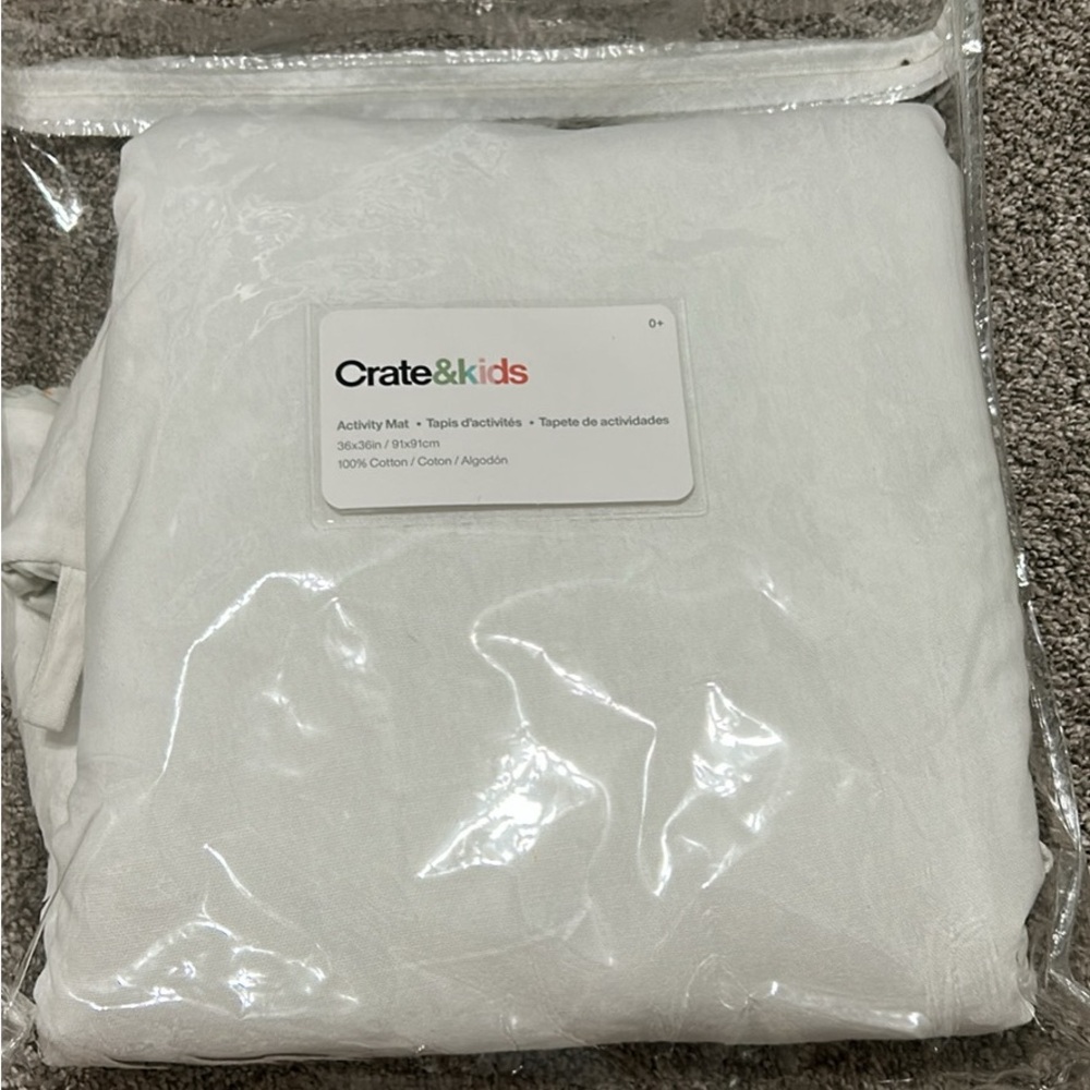 Crate&Barrel/Kids Artic Pals Playmat